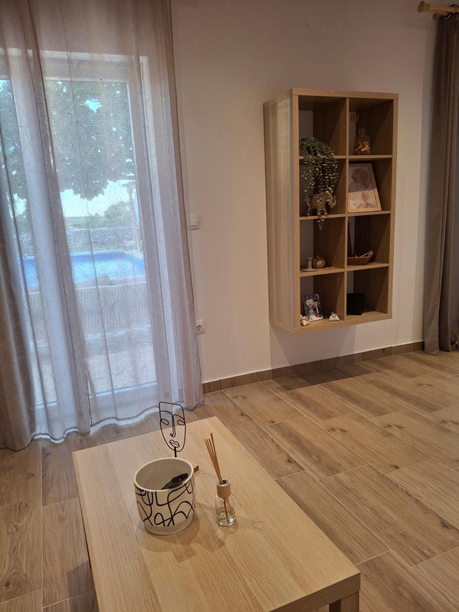 Opg Pelejs Villa Паг Екстериор снимка